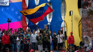Chavismo marcha en respaldo a Maduro mientras la oposici&oacute;n denuncia intimidaci&oacute;n