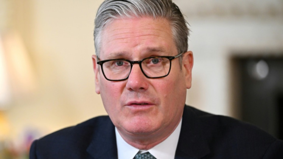  Calls for UK PM to resign over ex-envoy's failed vetting 