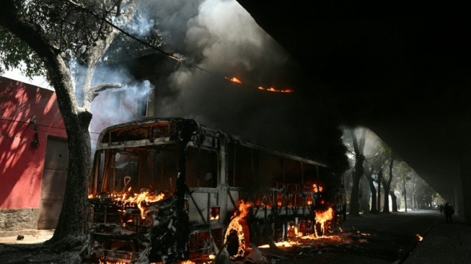  Sequestros de &ocirc;nibus no Rio, a outra face da guerra entre os traficantes e a pol&iacute;cia 