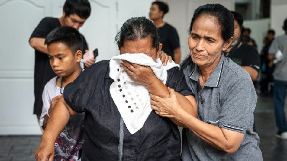  Sube a 32 el balance de muertos en el incendio de un bar en Bangkok 