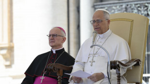 Il Papa, 'la Chiesa deve denunciare il male e annunciare la pace'