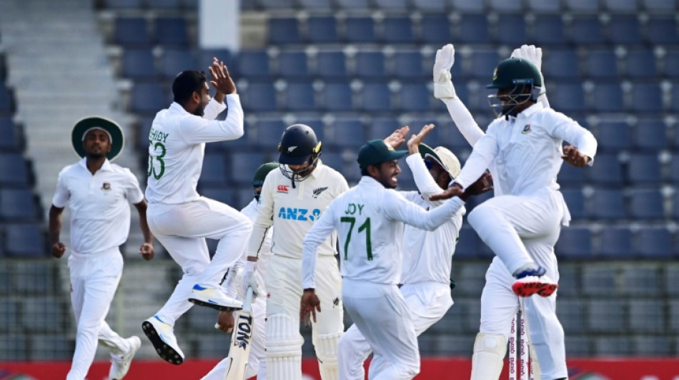 New Zealand trail Bangladesh despite Williamson ton