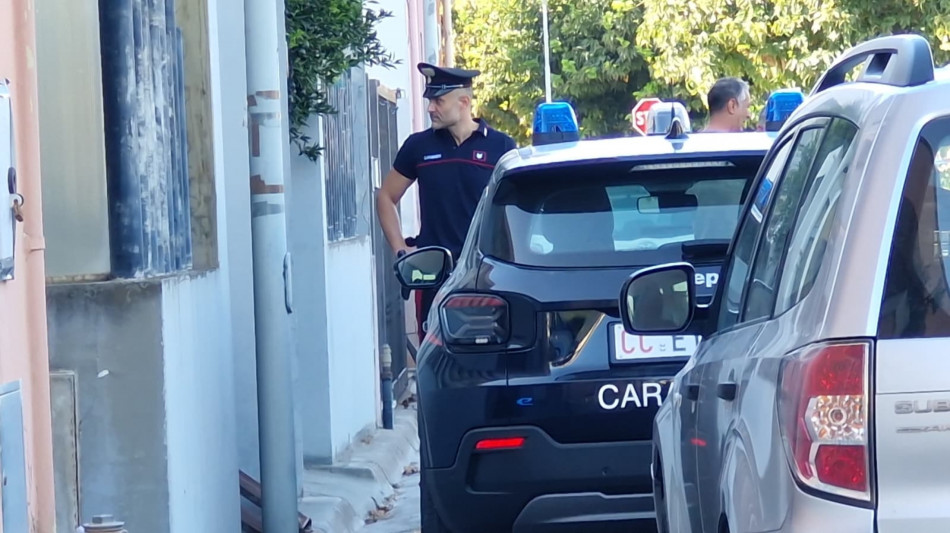 Uccide la moglie 81enne nel Cagliaritano e poi chiama i carabinieri