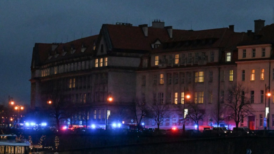 Quatorze morts dans une fusillade &agrave; Prague, l'assaillant retrouv&eacute; mort