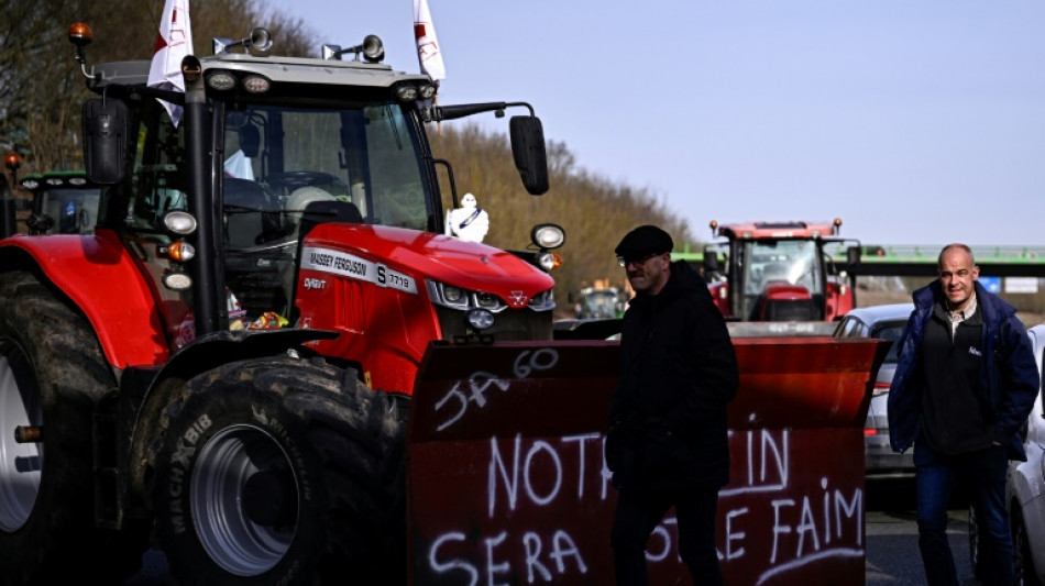 Las autoridades francesas prev&eacute;n un fuerte dispositivo para impedir que los agricultores bloqueen Par&iacute;s