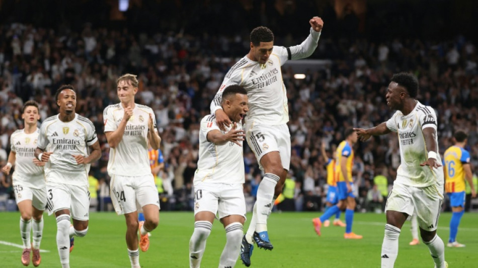 Mbappe's Real Madrid extend Liga lead, Villarreal move second