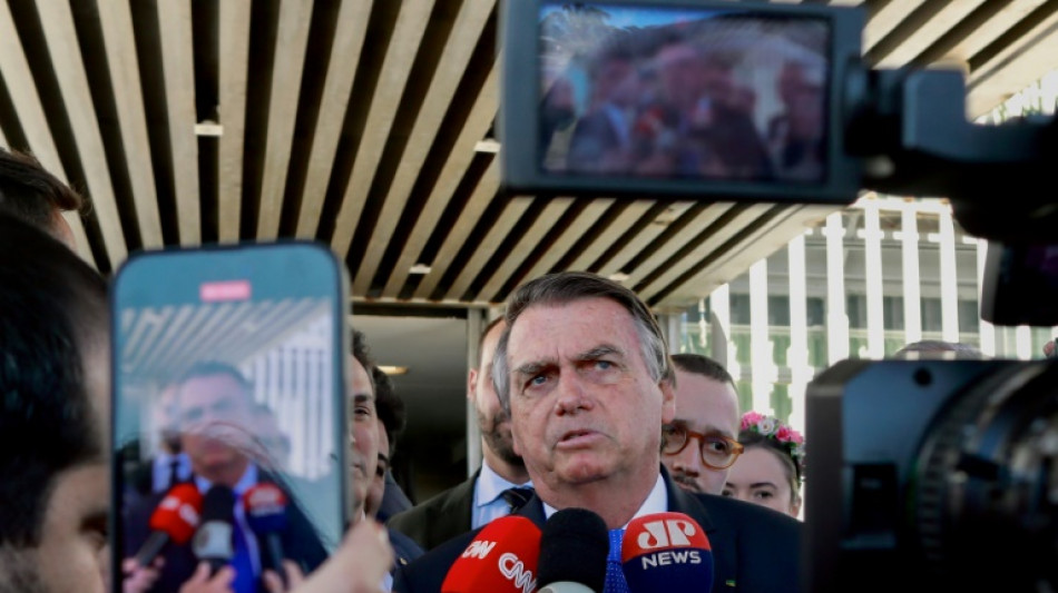 TSE suspende at&eacute; ter&ccedil;a-feira julgamento que pode deixar Bolsonaro ineleg&iacute;vel por 8 anos