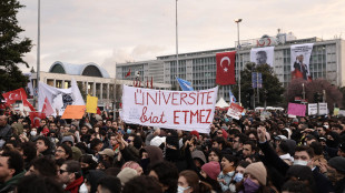 Borsa: Istanbul in calo del 3% mentre proseguono le proteste