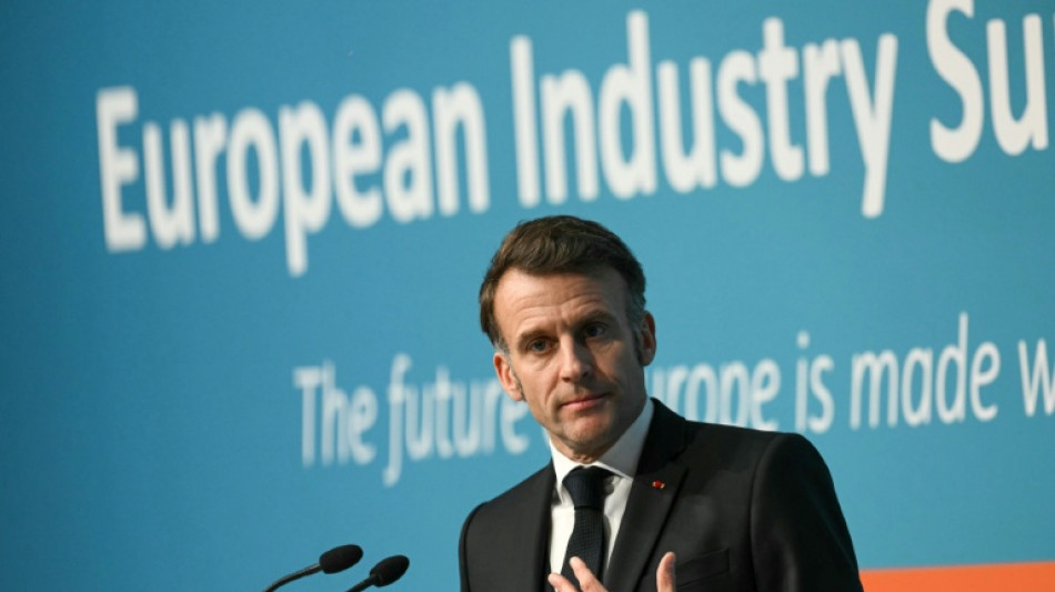  Faire de l'Europe une "puissance ind&eacute;pendante" est la "seule" solution, dit Macron 