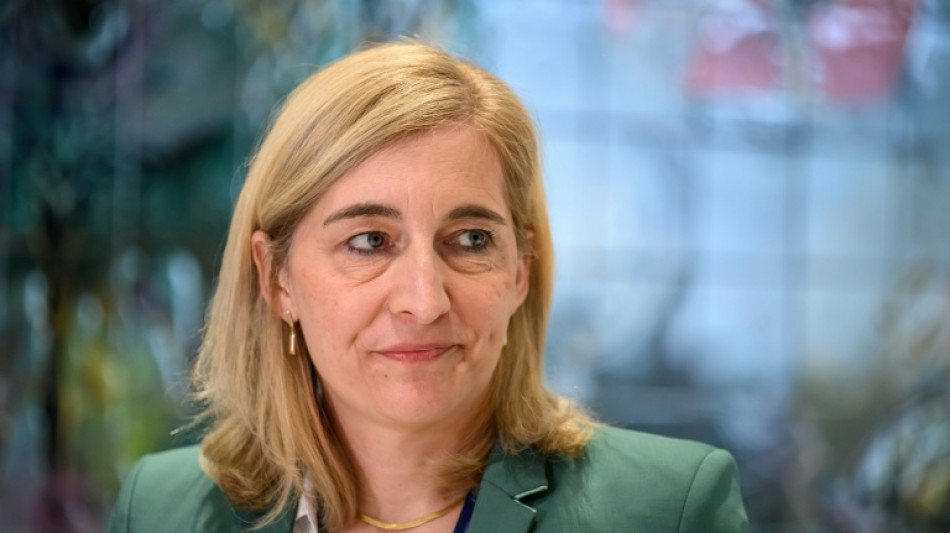  Warken will Suizidpr&auml;vention st&auml;rken - Verb&auml;nde fordern zentrale Hilfe-Rufnummer 