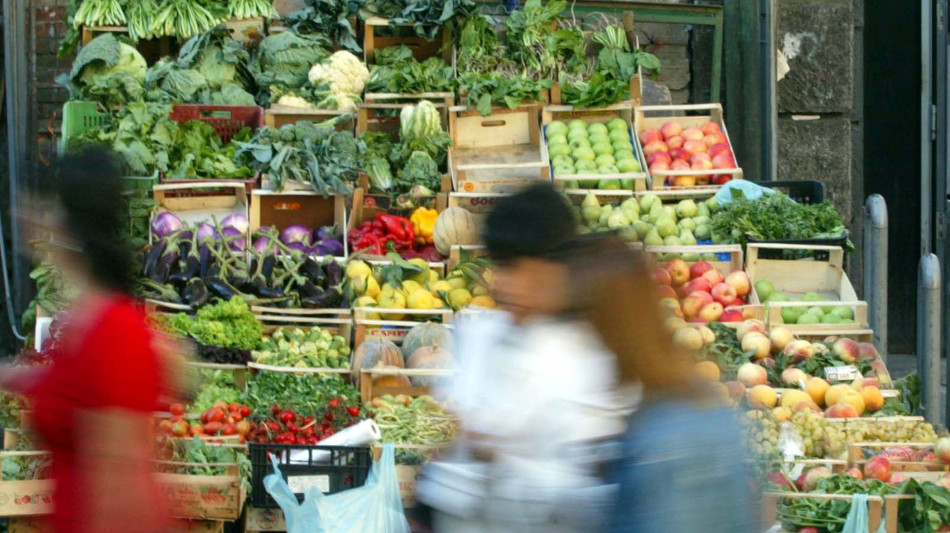  Consumi, a Milano si spende più del doppio che a Foggia 