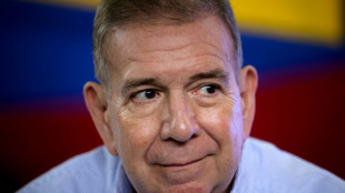 Le candidat de l'opposition a quitt&eacute; le Venezuela pour l'Espagne