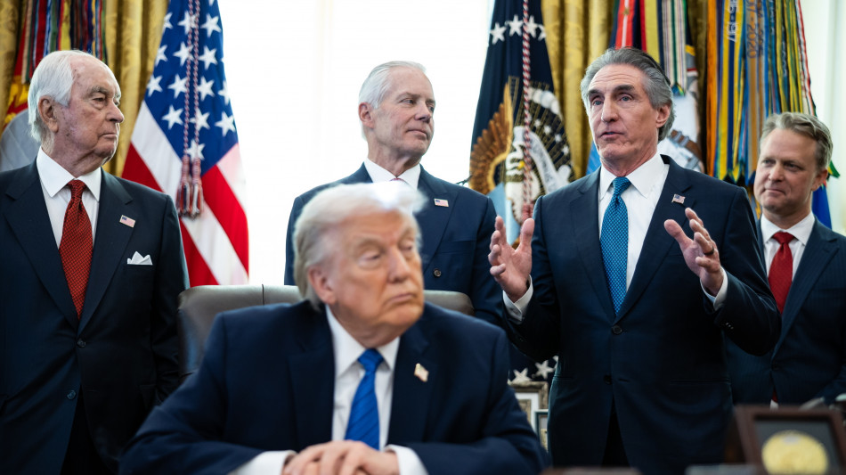  Trump, 'l'Iran sta parlando con noi, vedremo' 