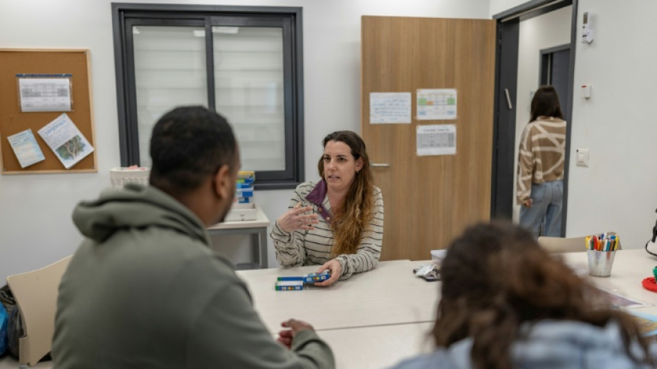  In Israel, air raid sirens spark anxiety and dilemmas  