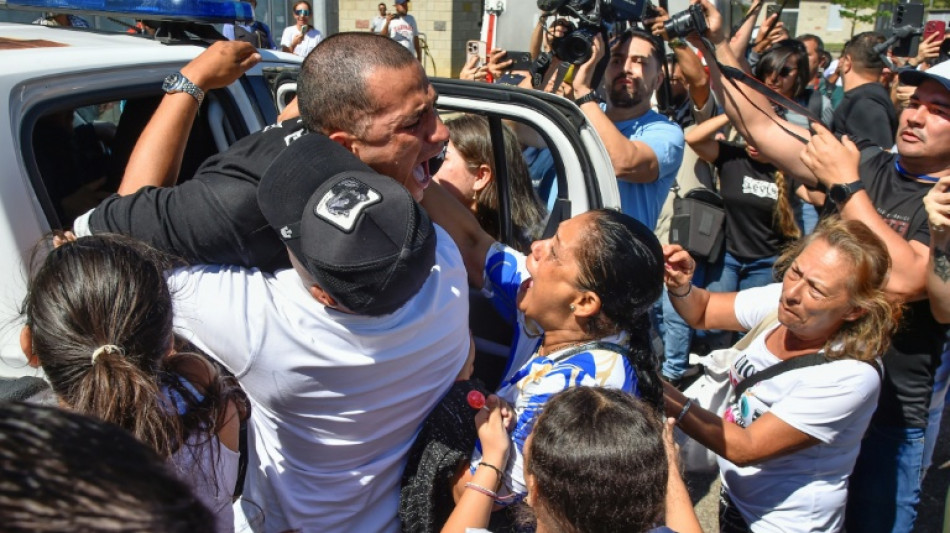 Venezuela liberta 18 colombianos que estavam detidos em seus pres&iacute;dios