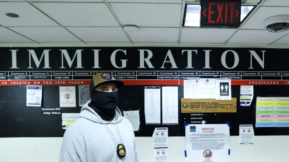 Juiz federal pro&iacute;be deten&ccedil;&otilde;es do ICE em cortes migrat&oacute;rias de Nova York