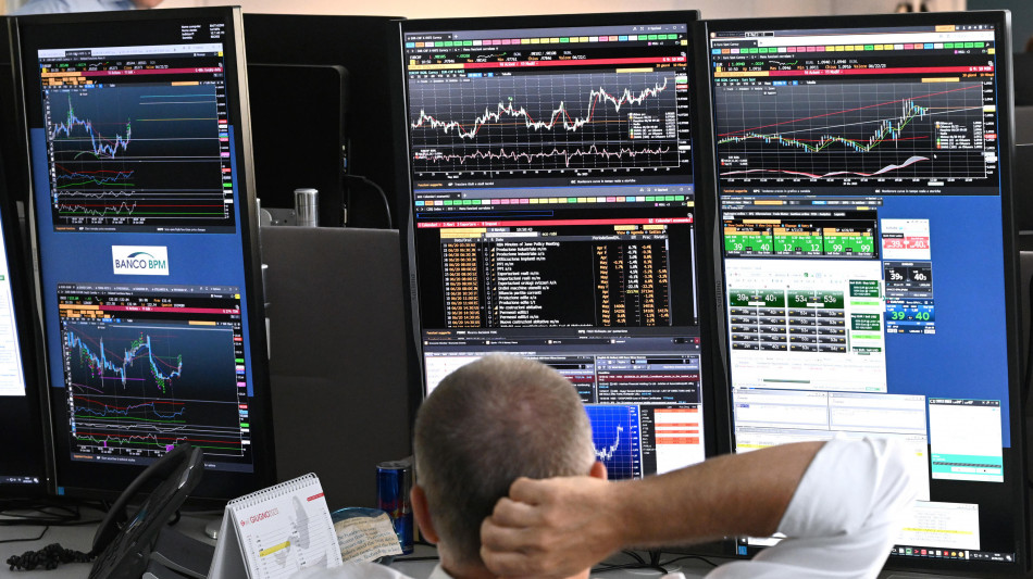 Lo spread tra Btp e Bund chiude in rialzo a 92 punti