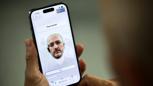 Verificação de idade com selfies, um sistema em ascensão para identificar menores na internet