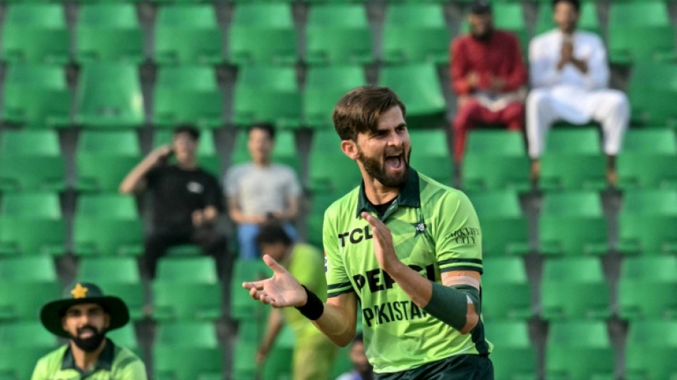  Shaheen-led Pakistan dismisses Australia for 157 in third ODI  