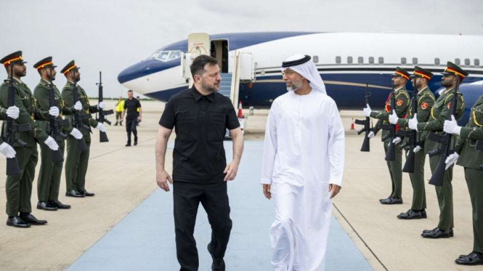  Zelensky visits UAE, Qatar for air security talks with Gulf 