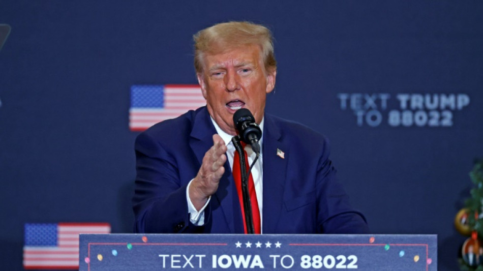 La Cour supr&ecirc;me am&eacute;ricaine va examiner la question de l'in&eacute;ligibilit&eacute; de Trump 
