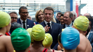 Pour Macron, la c&eacute;r&eacute;monie d'ouverture des JO sur la Seine reste le "sc&eacute;nario privil&eacute;gi&eacute;"