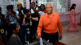 Les Mauriciens attendent les r&eacute;sultats d'&eacute;lections l&eacute;gislatives disput&eacute;es
