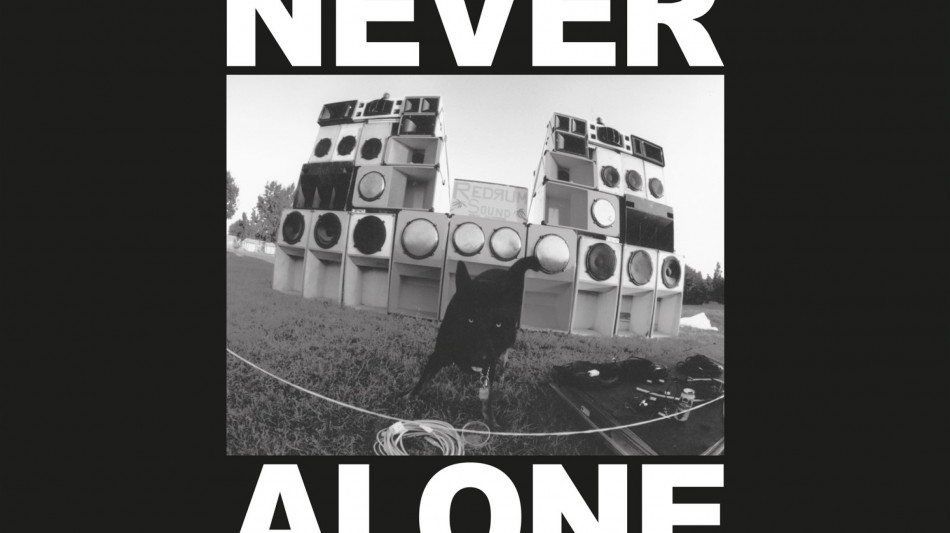  La storia e il periodo d'oro dei rave party in 160 fotografie dal 1997 al 2004 