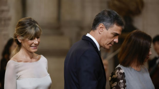 Espagne : la comparution de l'&eacute;pouse de Pedro S&aacute;nchez report&eacute;e 