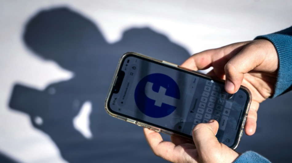 Grecia prohibir&aacute; el acceso a las redes sociales a los menores de 15 a&ntilde;os