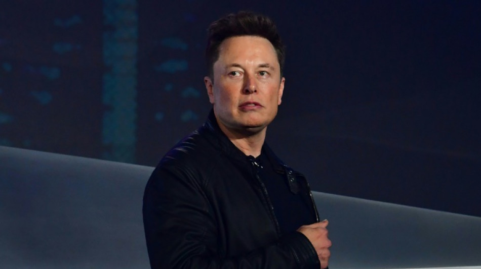 Musk vende casi 4.000 millones de d&oacute;lares en acciones de Tesla, seg&uacute;n documentos de la SEC