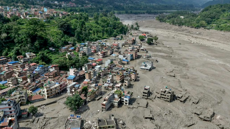 Verheerende Sturzflut: Mehr als 1300 Menschen in Nepal und Tibet vermisst
