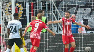 1:2 in Frankfurt: Freiburg verpasst K&ouml;nigsklasse