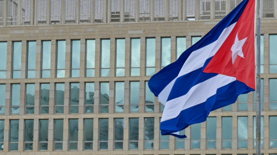 Cuba come&ccedil;a a libertar detidos ap&oacute;s deixar lista de patrocinadores do terrorismo dos EUA