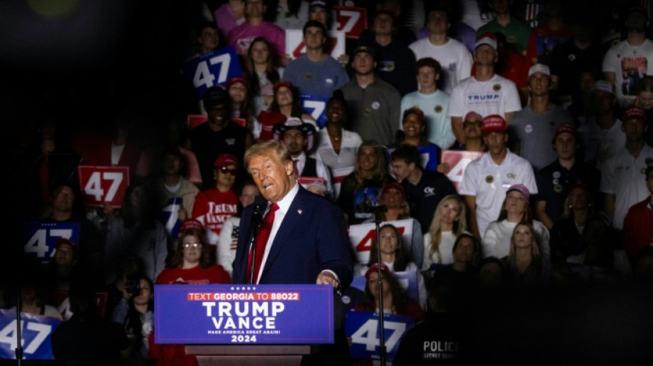 Trump se d&eacute;fend d'&ecirc;tre "nazi" apr&egrave;s plusieurs pol&eacute;miques