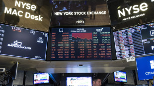 Wall Street apre in territorio negativo. Dj a -0,80%, Nasdaq a -1,46%