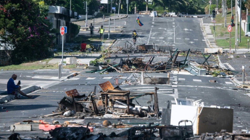 La Nouvelle-Cal&eacute;donie "loin" de l'apaisement, six morts depuis le d&eacute;but des violences