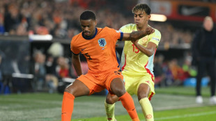 Chelsea anuncia contrata&ccedil;&atilde;o do zagueiro holand&ecirc;s Jorrel Hato