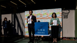 Baja participaci&oacute;n hist&oacute;rica en la elecci&oacute;n de "solo patriotas" en Hong Kong