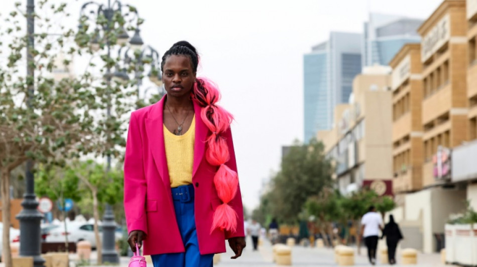 En Arabia Saud&iacute;, el joven maniqu&iacute; que rompe los tab&uacute;es de g&eacute;nero