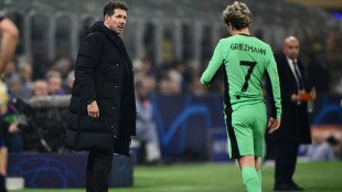 Griezmann sofre tor&ccedil;&atilde;o 'moderada' no tornozelo