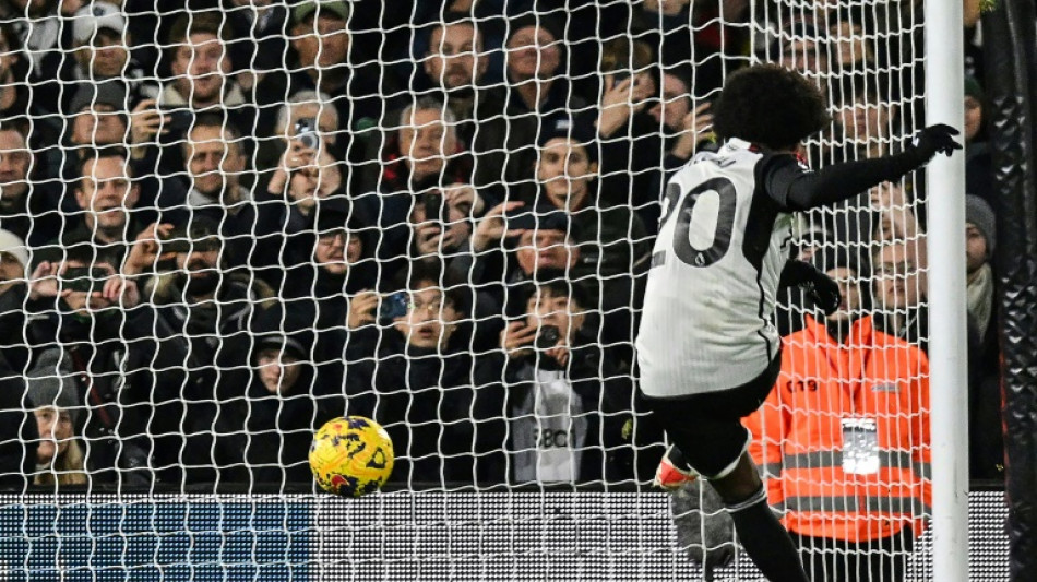 Wolves boss O'Neil rages against VAR after Fulham defeat