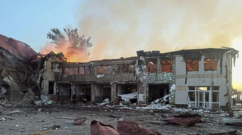  Ucraina: droni russi su Kharkiv, almeno 3 morti e 17 feriti 