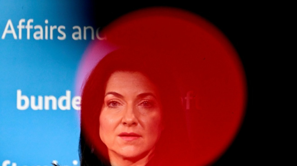  Reiche will Rente an Lebenserwartung koppeln und lehnt h&ouml;here Spitzensteuer ab 