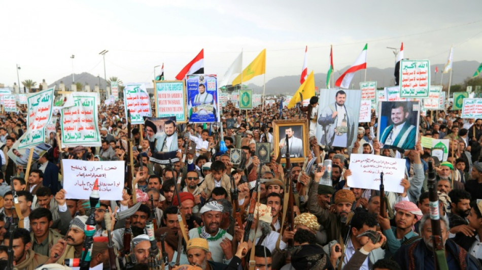  Rebeldes houthis matam mais de 60 soldados das for&ccedil;as governamentais no I&ecirc;men 