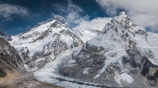 'L'uomo dell'Everest' sulla vetta per la 32esima volta, nuovo record mondiale