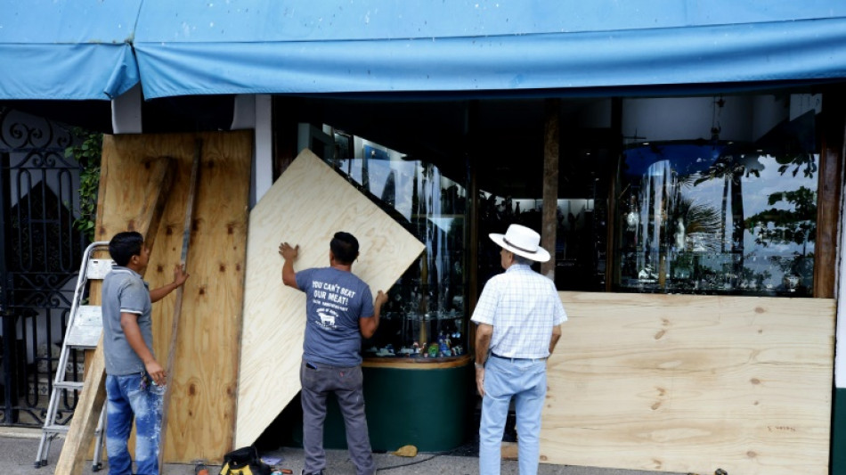 Hurac&aacute;n Lidia se fortalece a categor&iacute;a 3 frente a las costas de M&eacute;xico