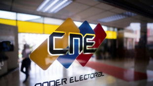 Partidos formalizam ades&atilde;o a candidatura unit&aacute;ria contra Maduro na Venezuela
