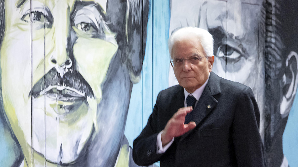 Mattarella visita mostra dell'Ansa su Falcone e Borsellino