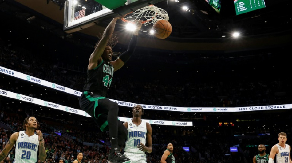 Irving apuntilla a Raptors en el &uacute;ltimo segundo; Celtics caen ante Orlando
